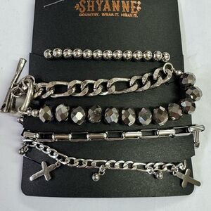 UNISEX- Shyanne Silver Layered Bracelet Set Jewelry
